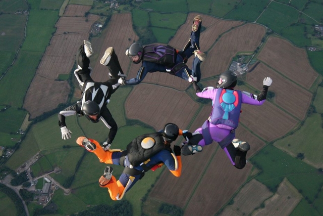 Learn to skydive with friends